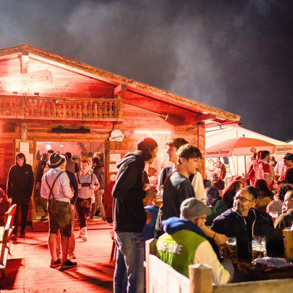 Oktoberfest Wiesn Camp Lodge Μόναχο Εξωτερικό φωτογραφία