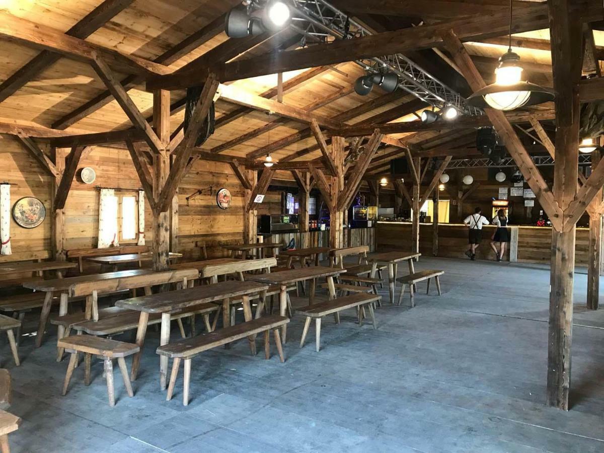 Oktoberfest Wiesn Camp Lodge Μόναχο Εξωτερικό φωτογραφία